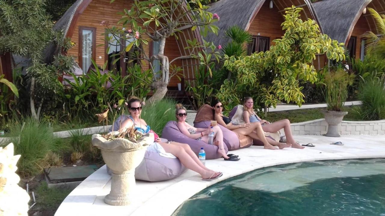 Paradesa Living Gili Trawangan Exterior photo